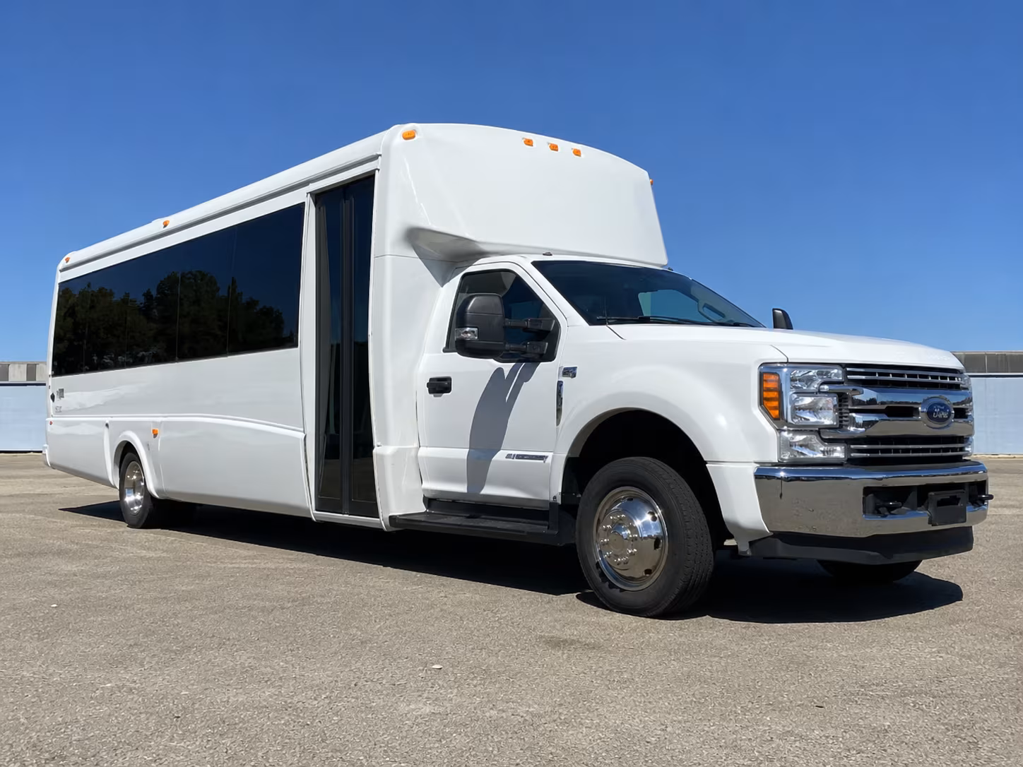 charter buses for wellington area museum and science field trips